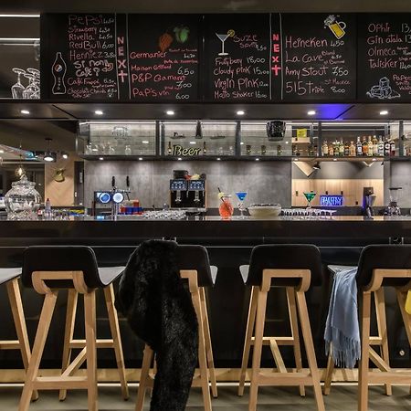 Moxy Sion Hotel Eksteriør billede